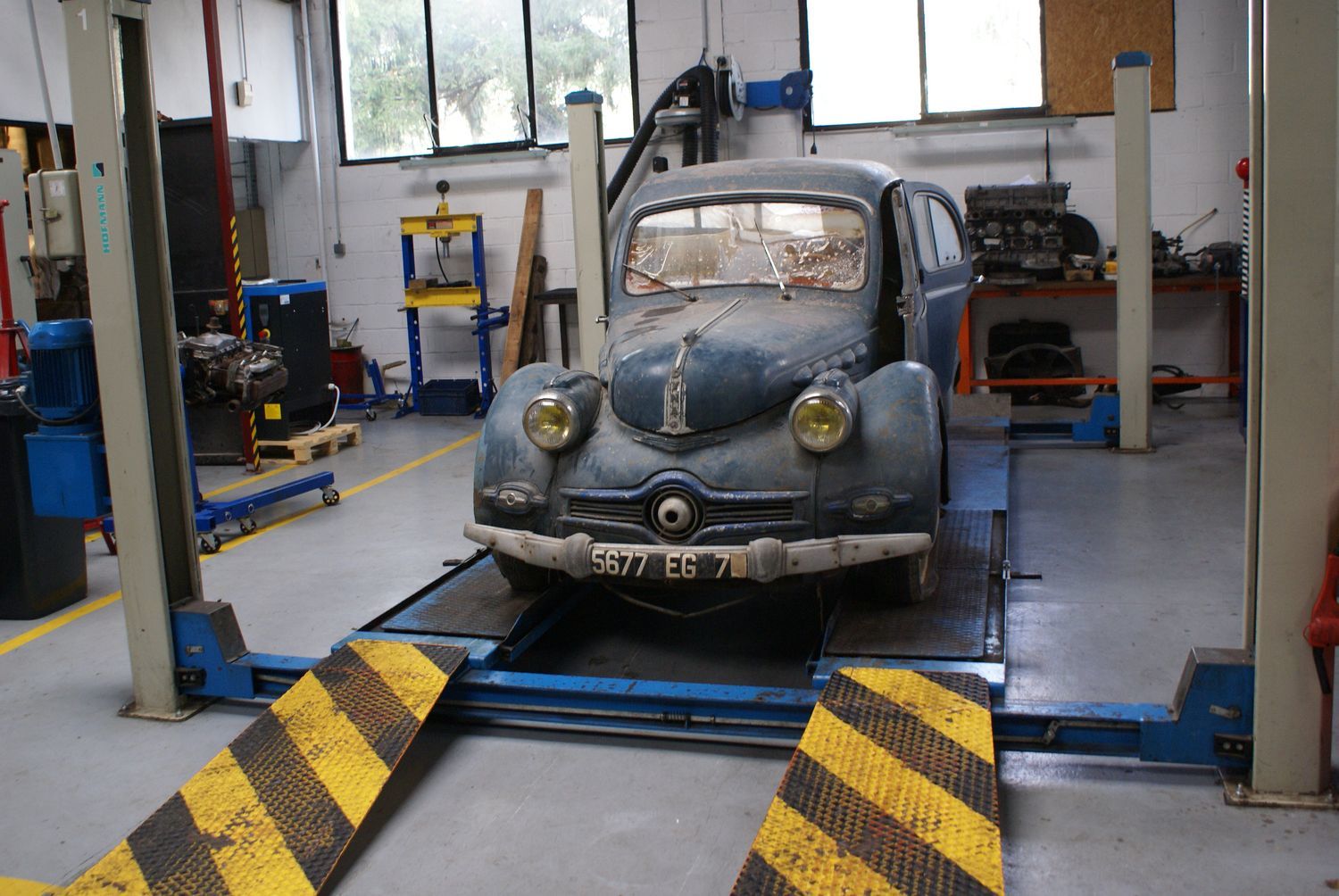 S0-cnva-le-centre-ou-vous-pouvez-apprendre-a-restaurer-votre-voiture-de-collection-625017